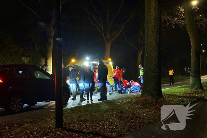 Fietser zwaargewond na ongeval met auto