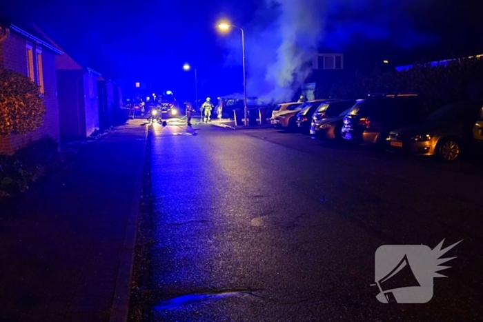 Tweede autobrand deze nacht, bestelbus verwoest