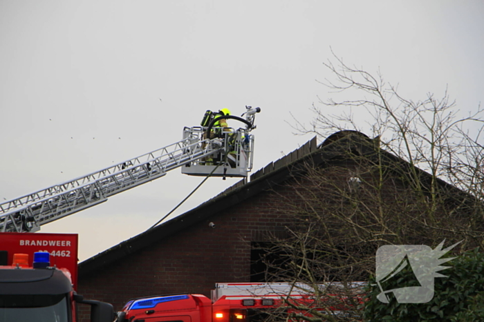 Grote brand in stal