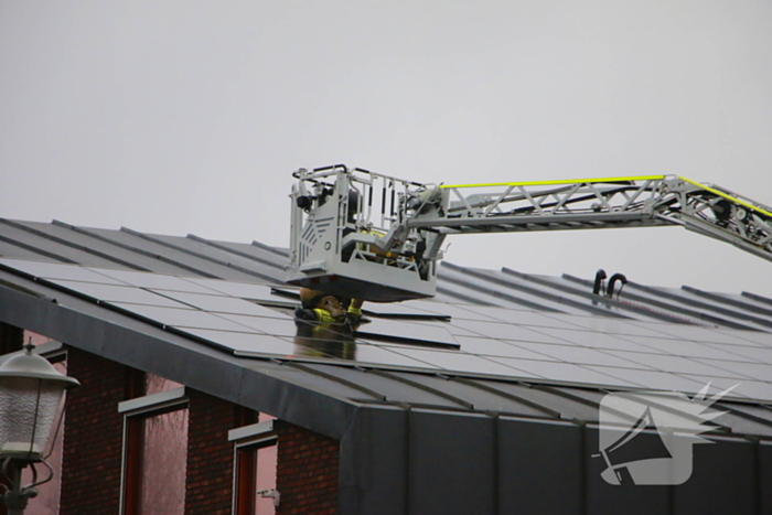 Losgeraakte zonnepanelen veilig verwijderd