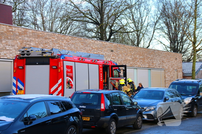 School ontruimd vanwege vreemde lucht