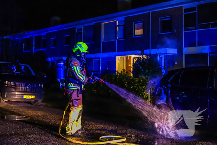 Voertuig in vlammen op: schade onherstelbaar