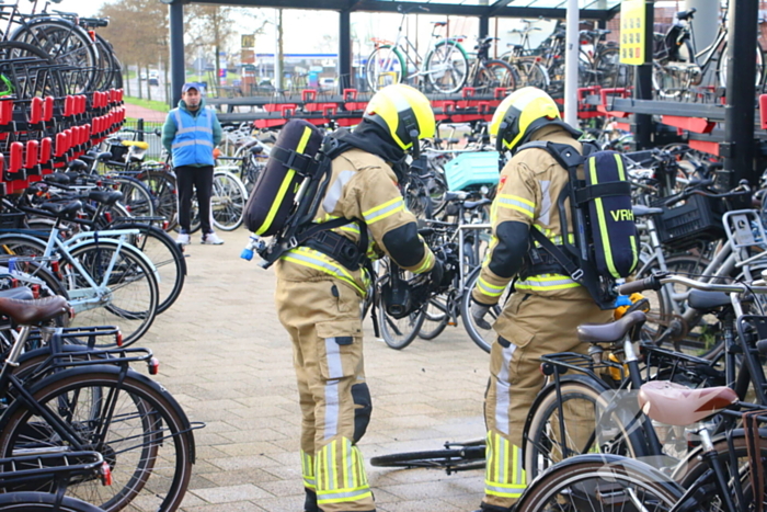 Elektrische fiets vat vlam in fietsenstalling