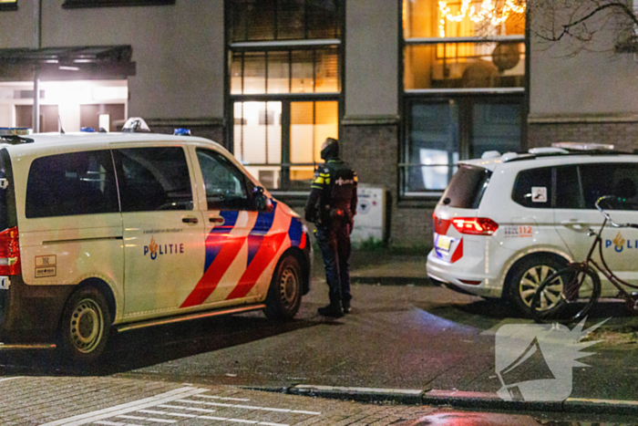 Woning doorzocht naar persoon met vuurwapen