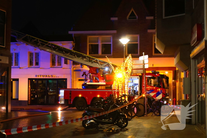 Brandweer ingezet voor grote brand in woning