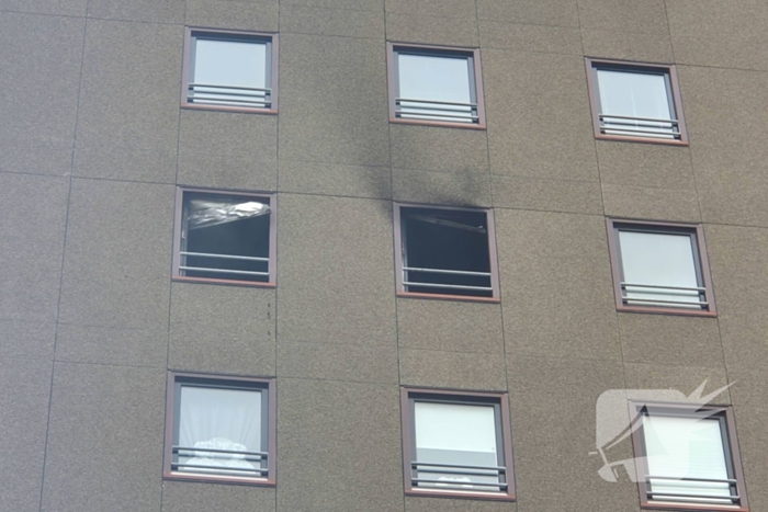 Flatbewoners geavacueerd bij brand in flatwoning