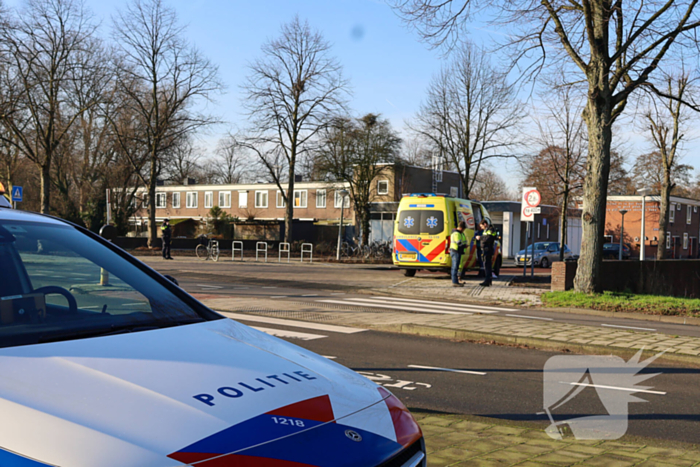 Vrouw aangereden door bestuurder van bestelauto