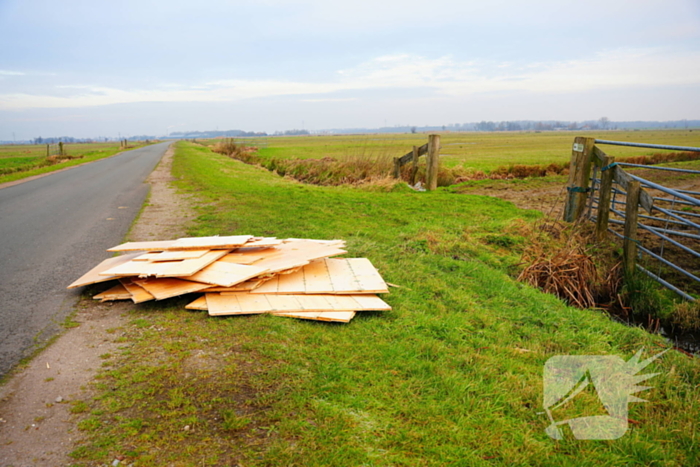 Serie van bouwafvaldumpingen in buitengebied