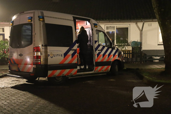 Politie doet onderzoek in woning na overval