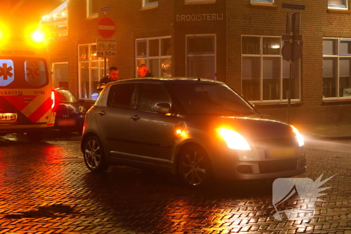 Fietser gewond naar ziekenhuis bij aanrijding met automobilist