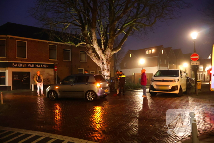 Fietser gewond naar ziekenhuis bij aanrijding met automobilist