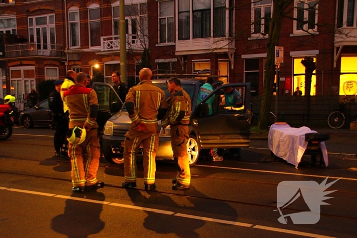 Persoon gewond bij botsing tussen tram en auto