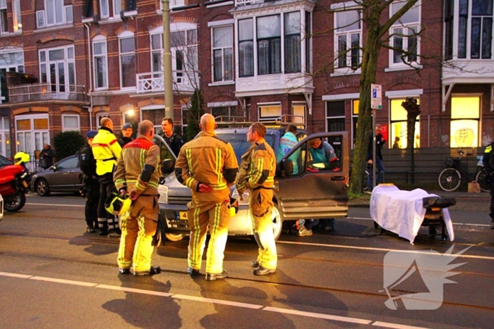 Persoon gewond bij botsing tussen tram en auto